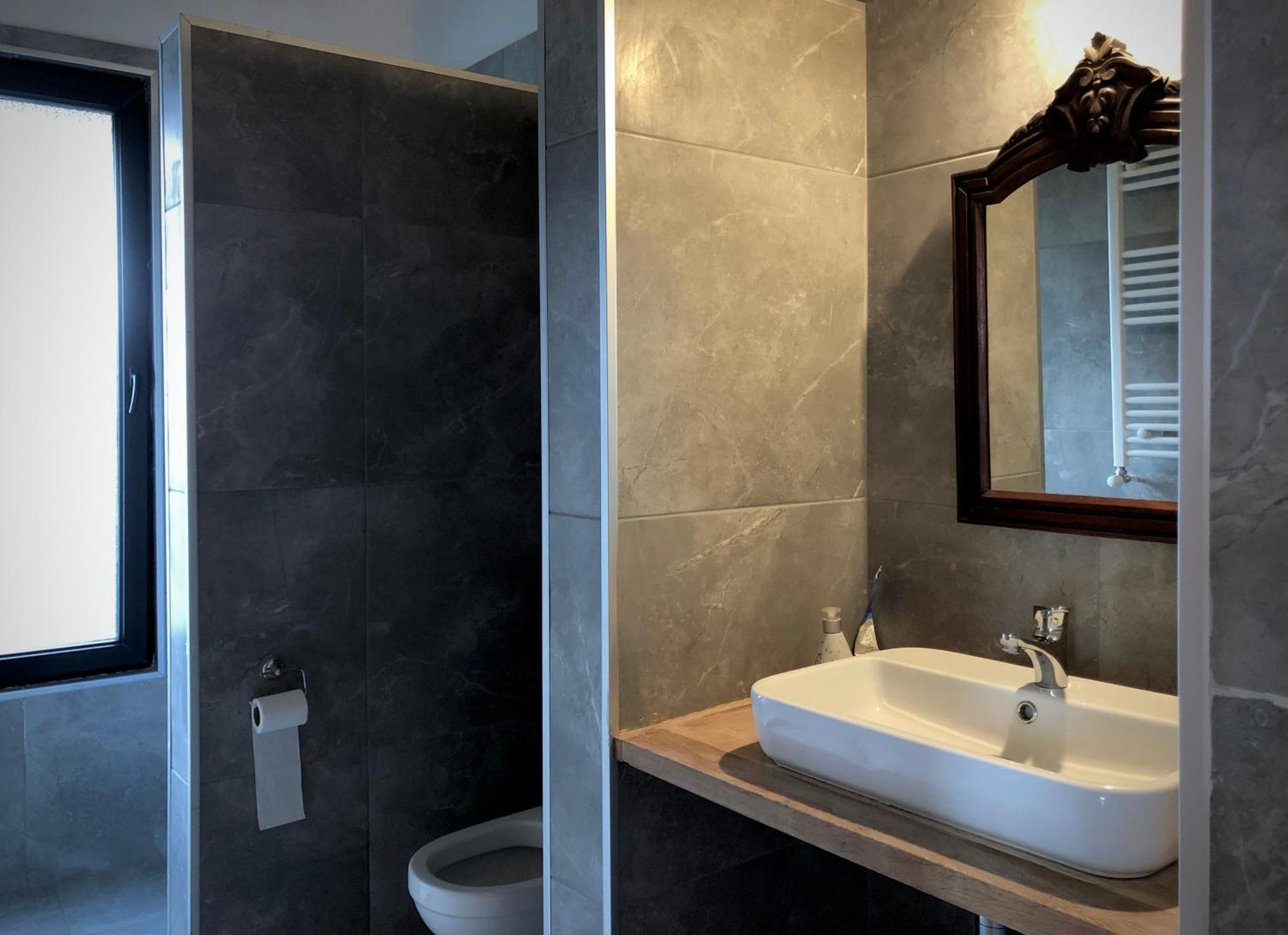 Lokokina Guesthouse Telavi Luaran gambar